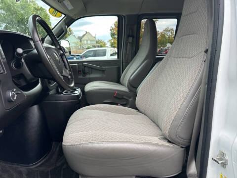 2016 Chevrolet Express LT 3500
