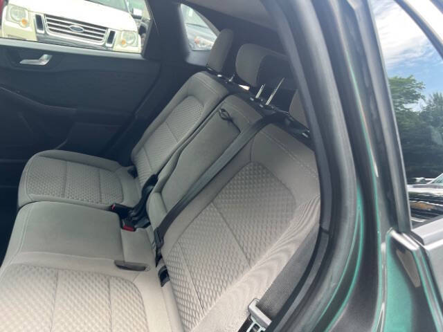 2020 Ford Escape SE