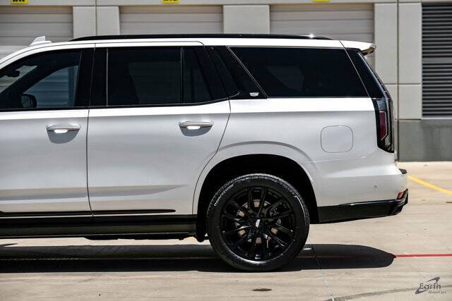 2024 Cadillac Escalade Sport