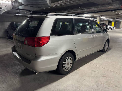 2007 Toyota Sienna CE 7-Passenger