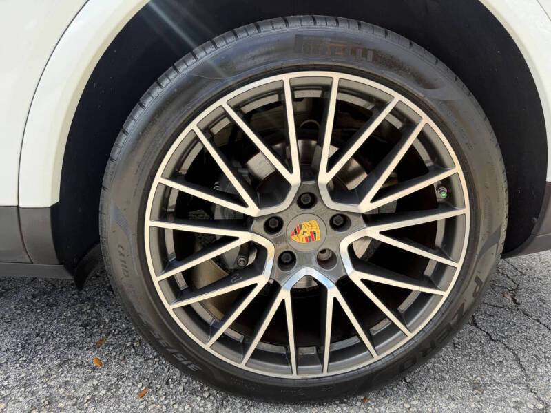 2019 Porsche Cayenne S