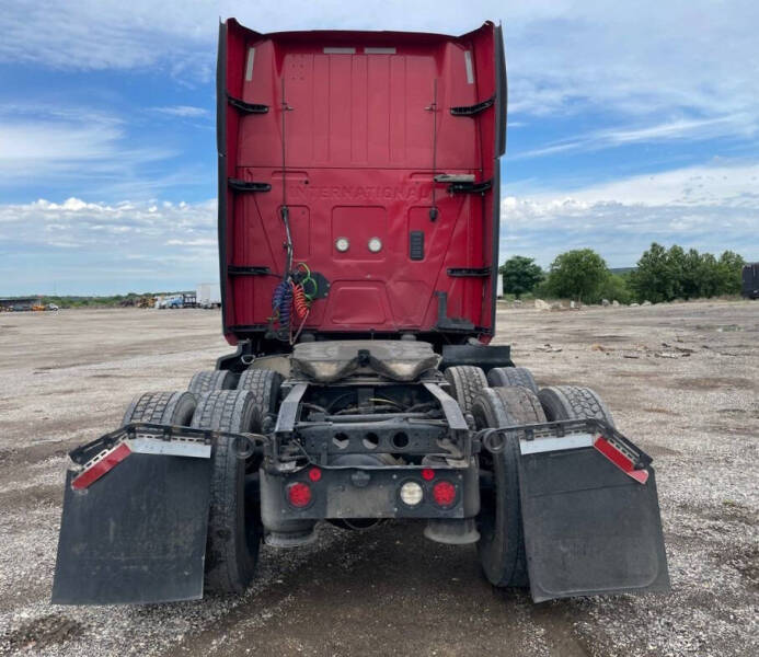 2022 International LT625