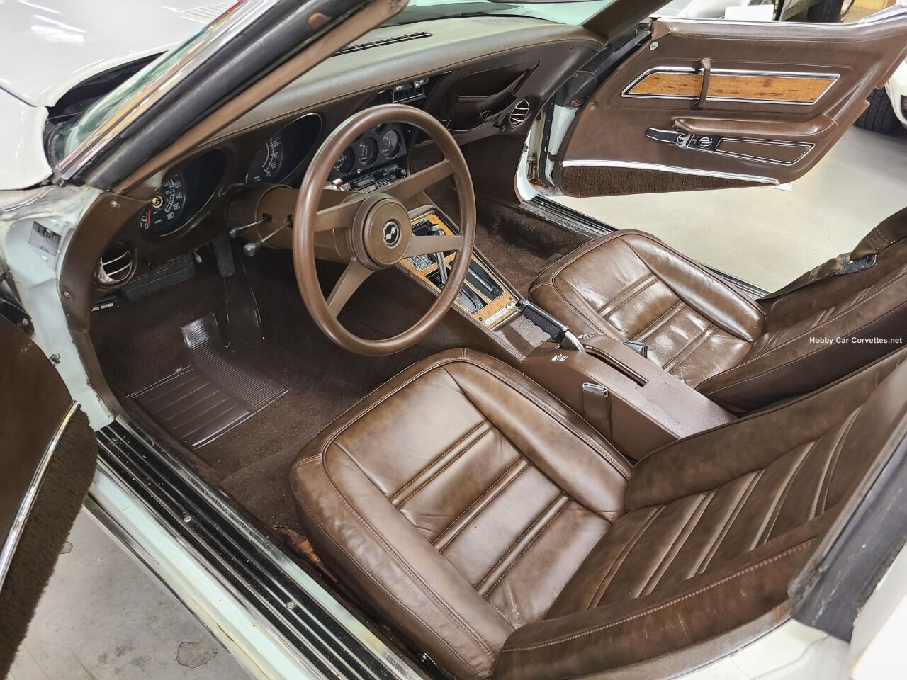 1976 Chevrolet Corvette 20