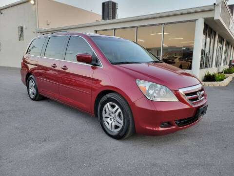 2005 Honda Odyssey for sale at DELRAY AUTO MALL in Delray Beach FL