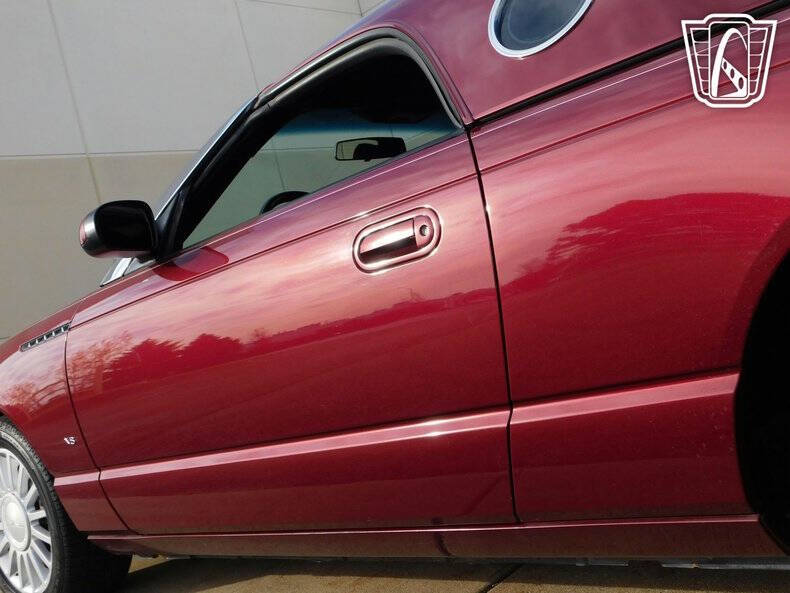 2004 Ford Thunderbird Deluxe