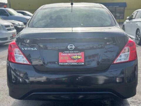 2018 Nissan Versa SV