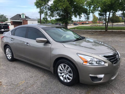2013 Nissan Altima for sale at Cherry Motors in Greenville SC