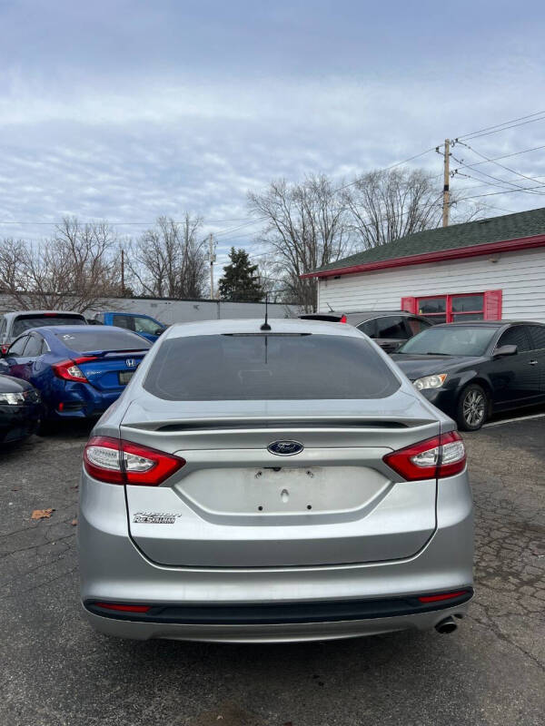 2016 Ford Fusion S