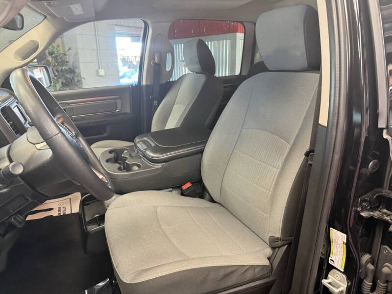 2023 RAM 1500 Classic SLT