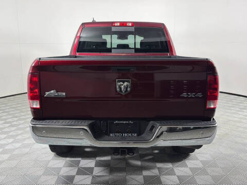 2017 RAM 1500 SLT