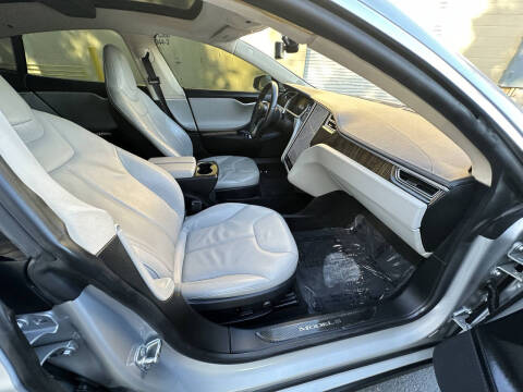 2013 Tesla Model S
