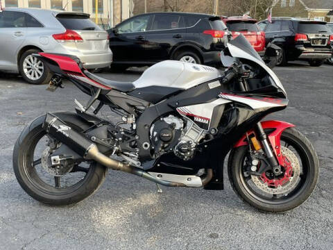 2016 Yamaha YZF-R1