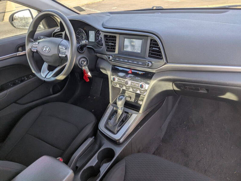 2020 Hyundai Elantra