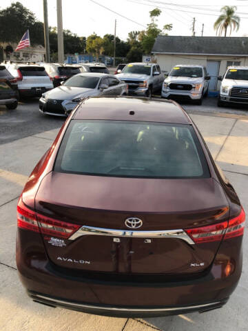2017 Toyota Avalon XLE