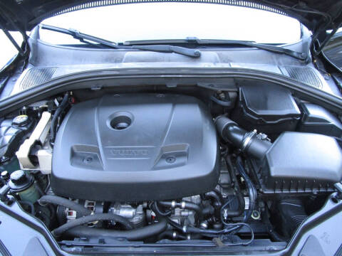 2016 Volvo XC60 T5 Drive-E Platinum