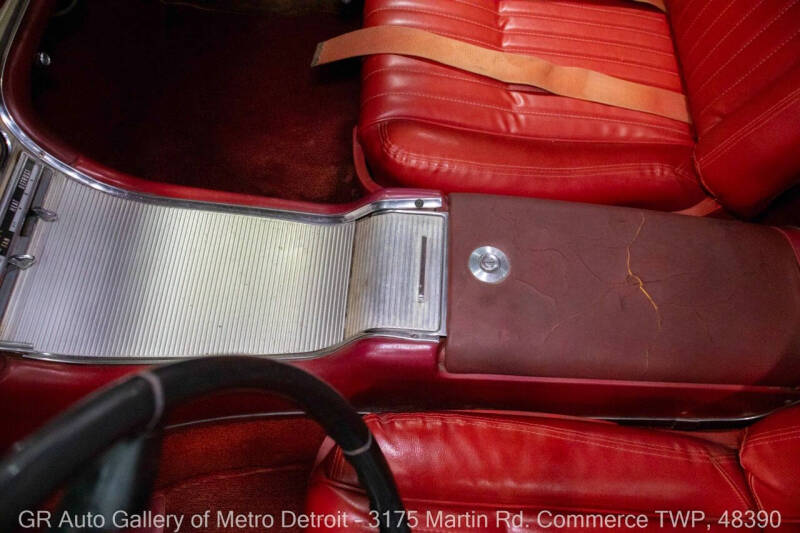 1961 Ford Thunderbird