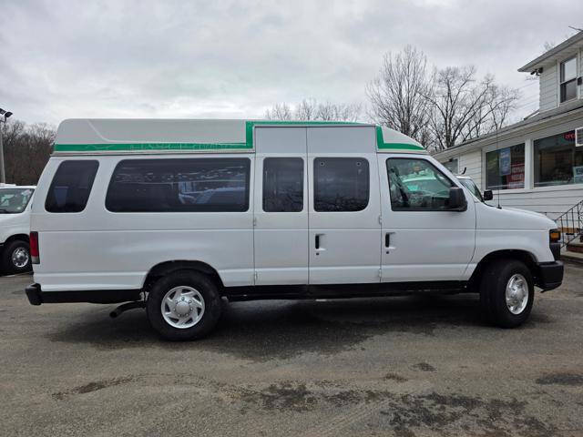 2012 Ford E-Series E-350 SD