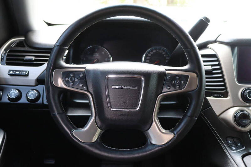 2017 GMC Yukon Denali