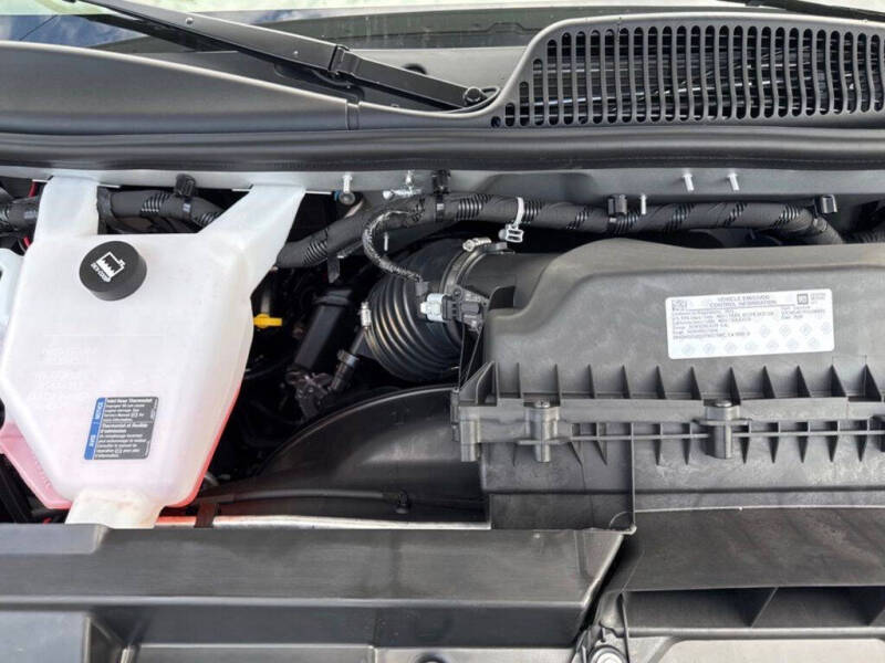 2025 Chevrolet Express 2500