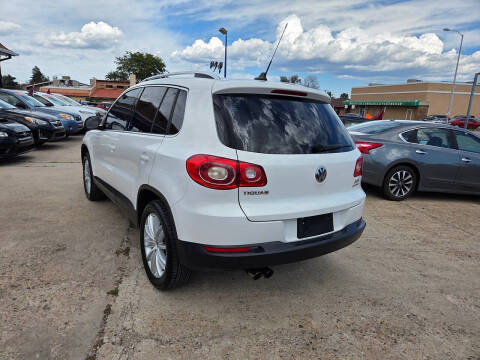 2011 Volkswagen Tiguan SEL 4Motion