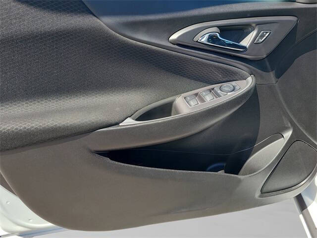 2024 Chevrolet Malibu LS