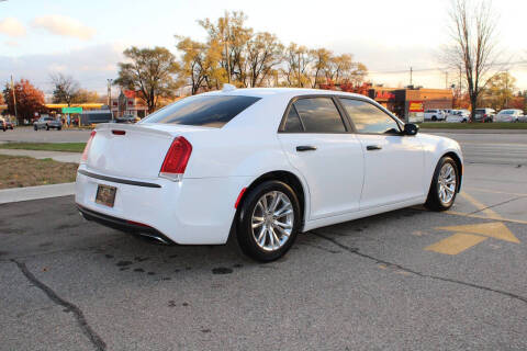 2017 Chrysler 300 Limited