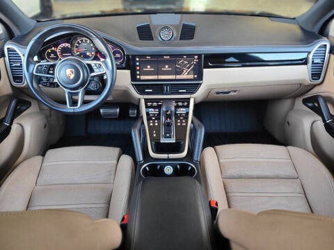 2023 Porsche Cayenne S
