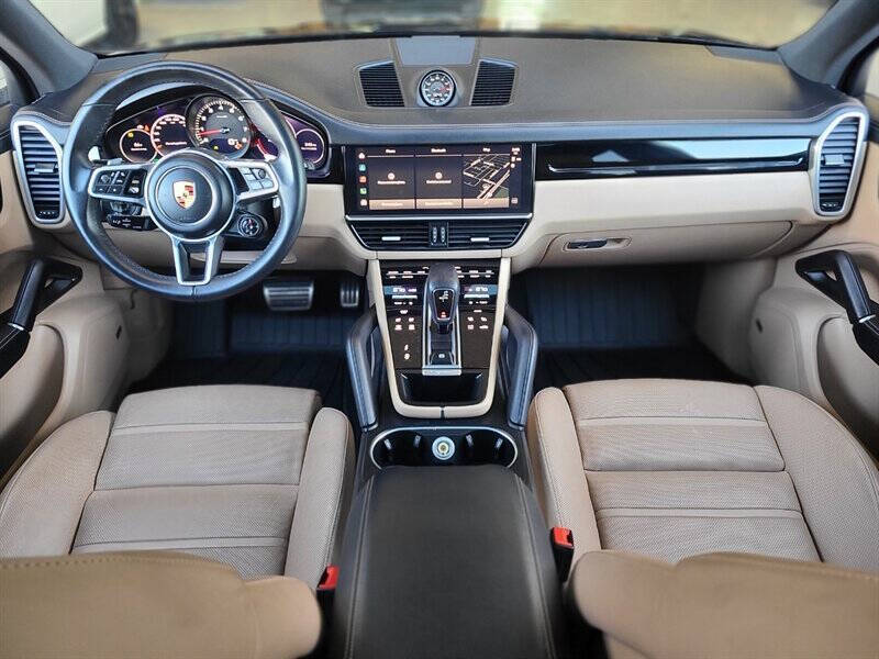 2023 Porsche Cayenne S