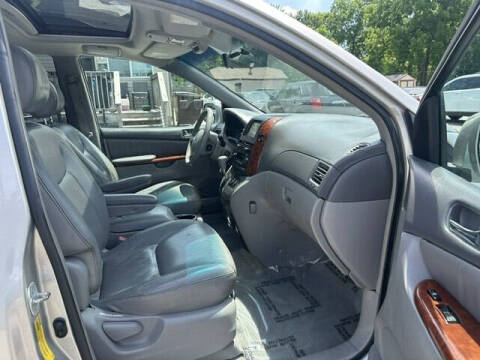 2004 Toyota Sienna