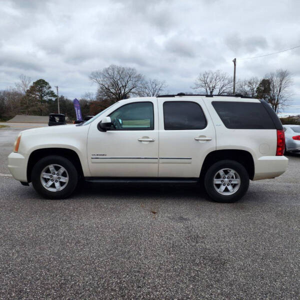 2012 GMC Yukon SLT photo 6