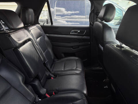 2017 Ford Explorer Sport