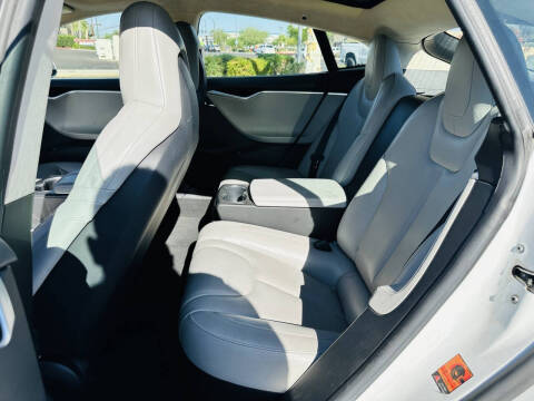 2015 Tesla Model S P85D