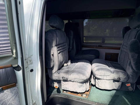 2000 Ford E-Series