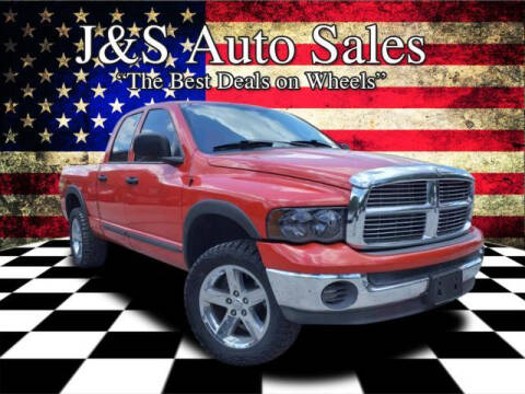 2005 Dodge Ram 1500 for sale at J & S Auto Sales in Clarksville TN
