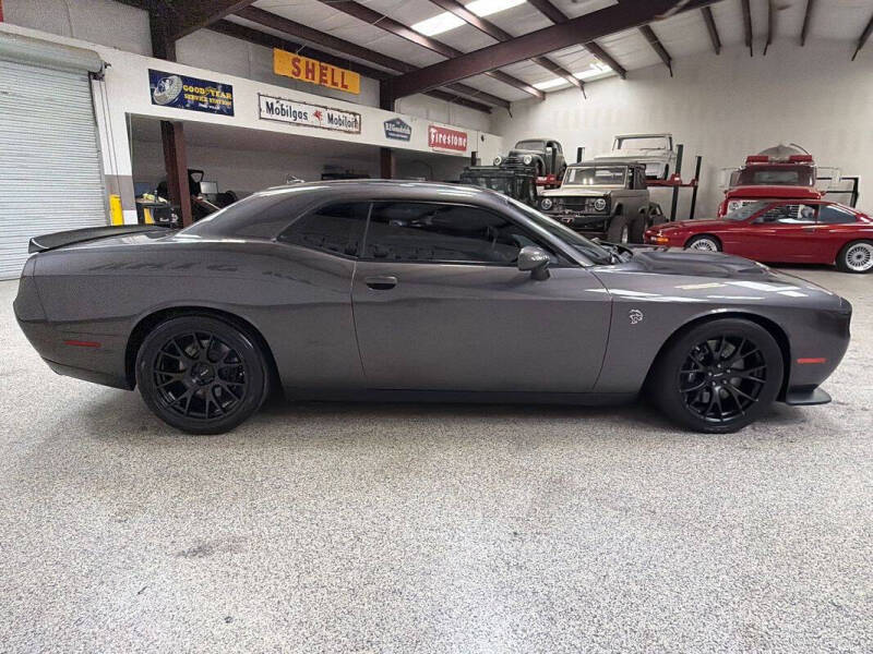 2016 Dodge Challenger SRT Hellcat