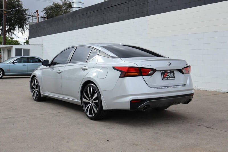 2022 Nissan Altima 2.5 SR