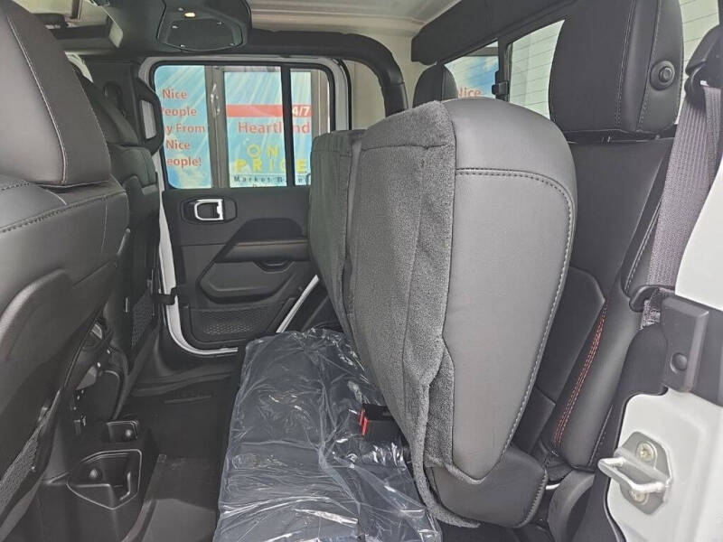 2026 Jeep Gladiator Shadow Ops