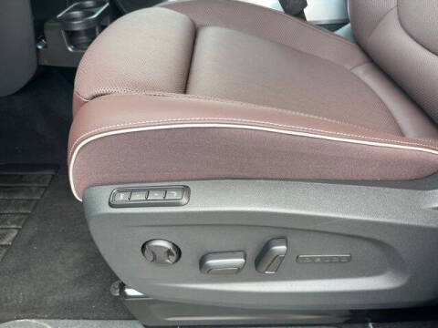 2025 Volkswagen ID. Buzz Pro S Plus