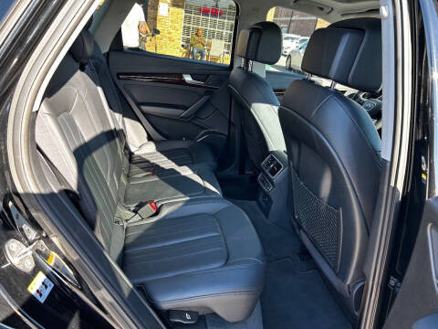 2018 Audi Q5 2.0T quattro Premium Plus