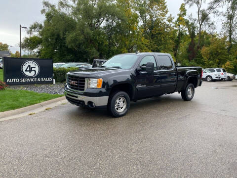 2007 GMC Sierra 2500HD for sale at Station 45 AUTO REPAIR AND AUTO SALES in Allendale MI