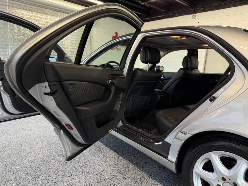 2005 Mercedes-Benz S-Class S 500 4MATIC