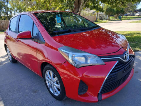 2016 Toyota Yaris 5-Door LE