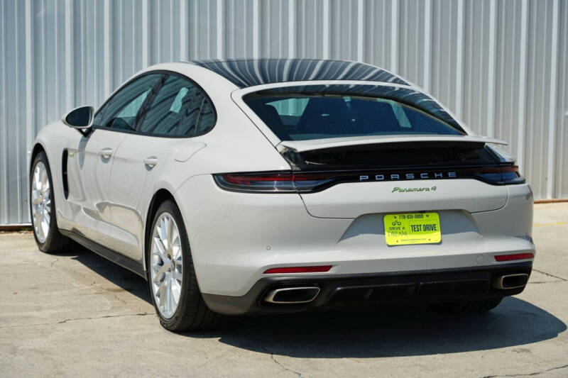 2023 Porsche Panamera 4 E-Hybrid
