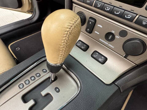 2005 Ford Thunderbird Deluxe