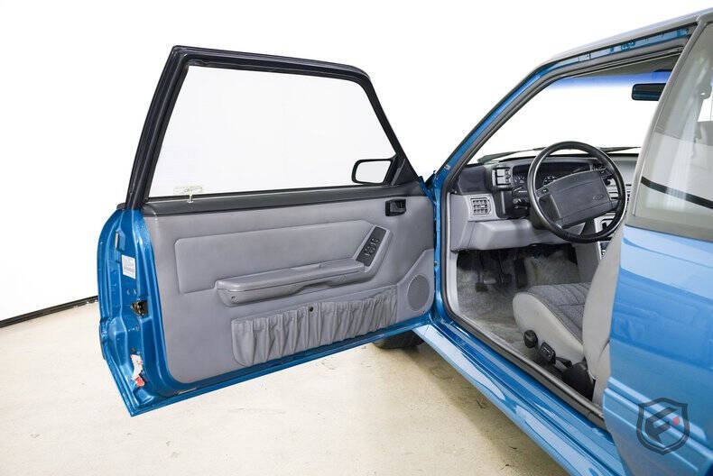 1993 Ford Mustang SVT Cobra