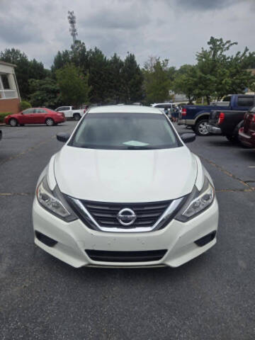 2016 Nissan Altima for sale at DDN & G Auto Sales in Newnan GA