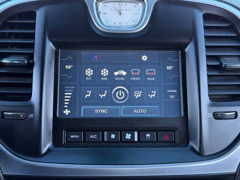 2017 Chrysler 300 C Platinum