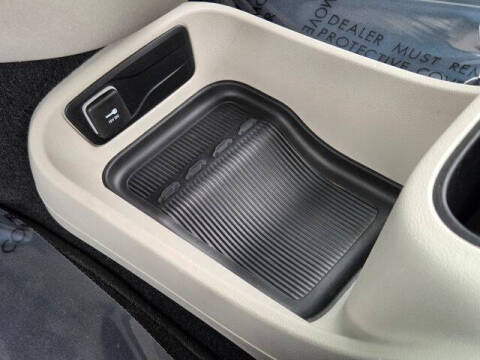 2024 Chrysler Pacifica Plug-In Hybrid Select