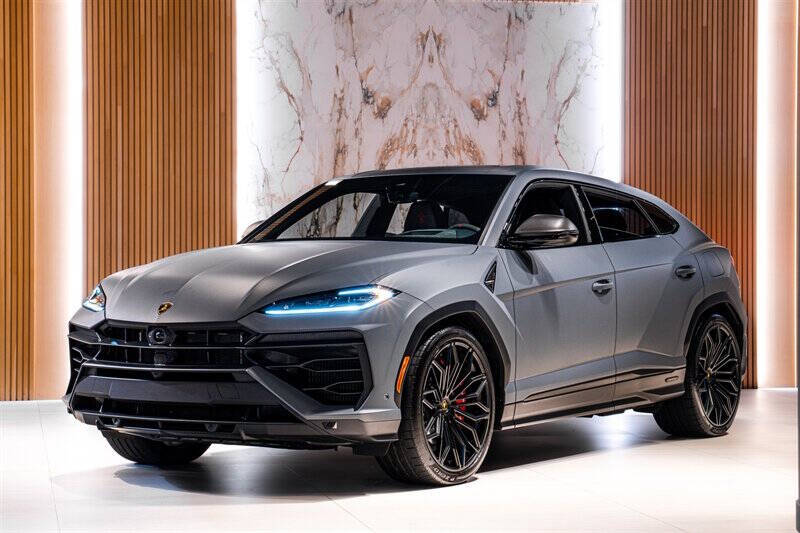 2025 Lamborghini Urus SE