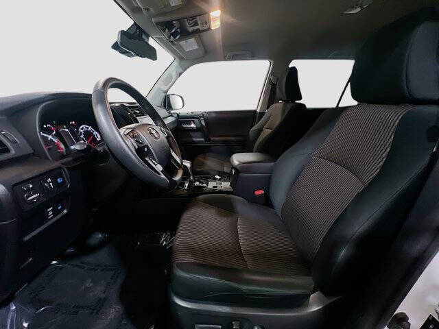 2024 Toyota 4Runner TRD Off-Road